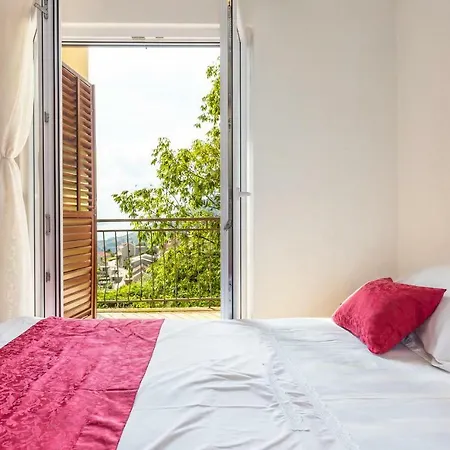 Holiday Home Nada * Tucepi