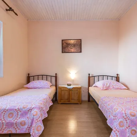 Holiday Home Nada Holiday home *